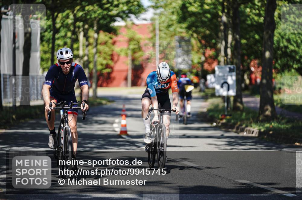 09.08.2026 - GEWOBA Citytriathlon Bremen Michael Burmester http://msf.ph/oto/9945745 09.08.2026 10:44:59 Radfahren 59, 221, 231, 342, 391, 395, 398, 519 meine-sportfotos.de