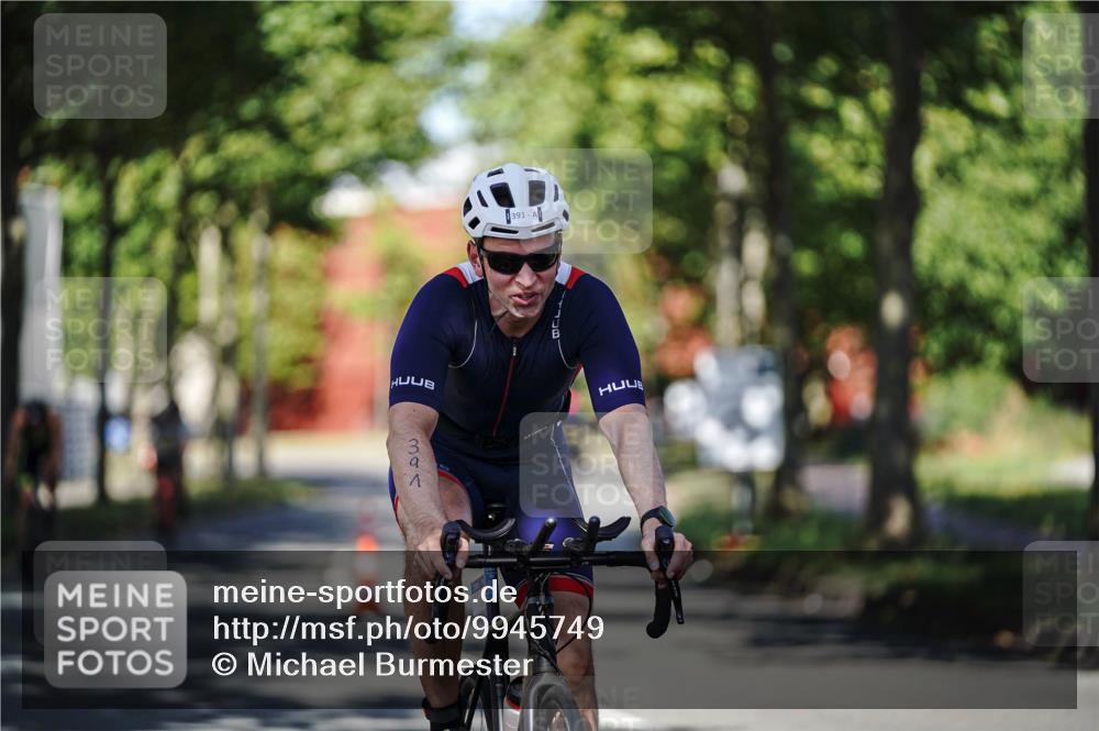 09.08.2026 - GEWOBA Citytriathlon Bremen Michael Burmester http://msf.ph/oto/9945749 09.08.2026 10:45:00 Radfahren 59, 221, 231, 338, 342, 391, 395, 519 meine-sportfotos.de
