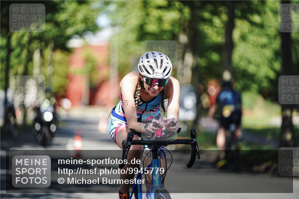 09.08.2026 - GEWOBA Citytriathlon Bremen Michael Burmester http://msf.ph/oto/9945779 09.08.2026 10:45:51 Radfahren 355, 400, 465, 478, 528 meine-sportfotos.de