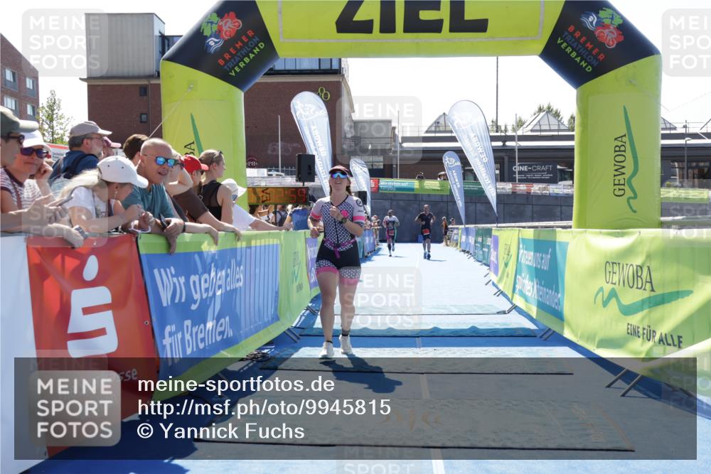 09.08.2026 - GEWOBA Citytriathlon Bremen Yannick Fuchs http://msf.ph/oto/9945815 09.08.2026 14:29:22 Ziel 953 meine-sportfotos.de