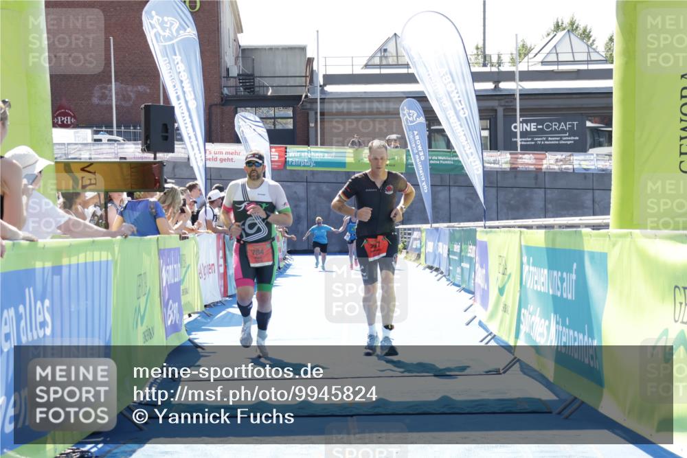 09.08.2026 - GEWOBA Citytriathlon Bremen Yannick Fuchs http://msf.ph/oto/9945824 09.08.2026 14:29:28 Ziel 784, 797 meine-sportfotos.de