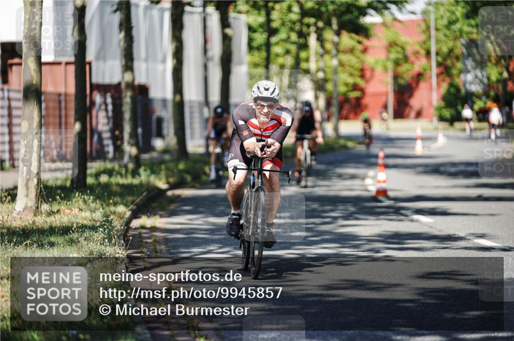 09.08.2026 - GEWOBA Citytriathlon Bremen Michael Burmester http://msf.ph/oto/9945857 09.08.2026 10:46:38 Radfahren 340, 369, 403, 411, 447 meine-sportfotos.de