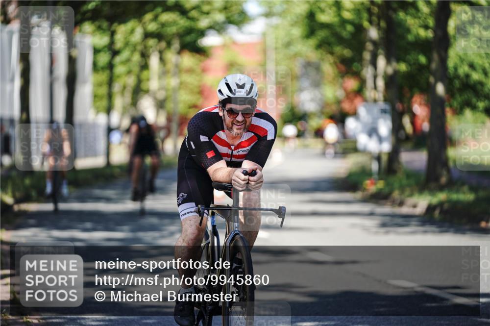 09.08.2026 - GEWOBA Citytriathlon Bremen Michael Burmester http://msf.ph/oto/9945860 09.08.2026 10:46:38 Radfahren 340, 369, 403, 411, 447 meine-sportfotos.de