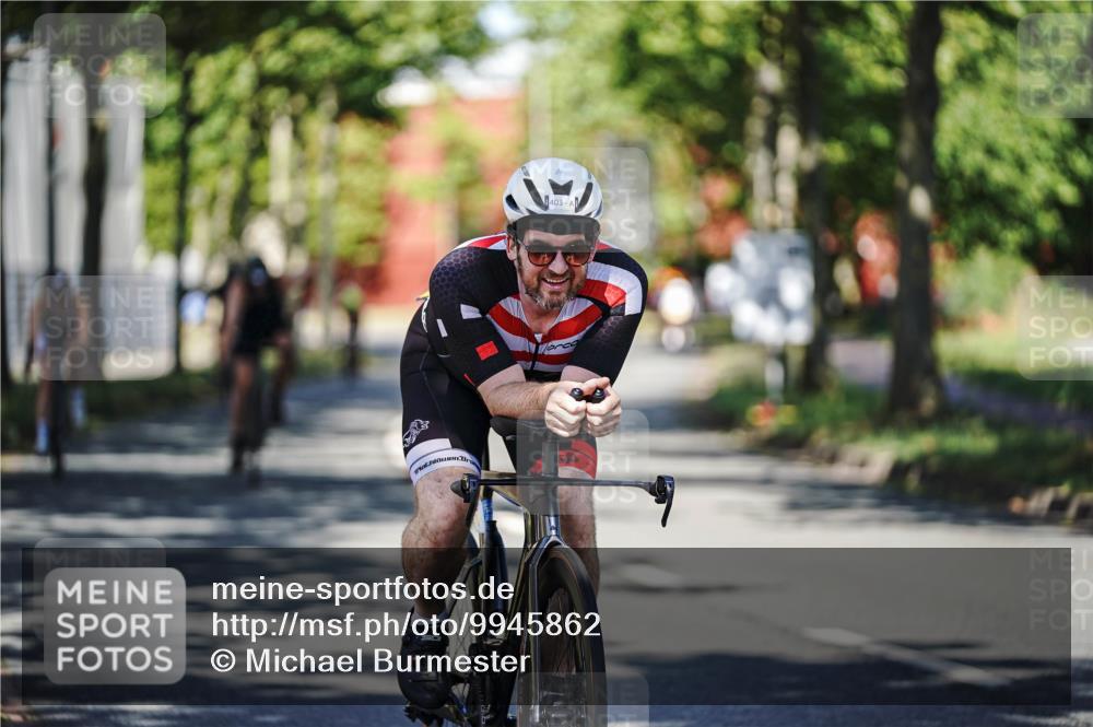 09.08.2026 - GEWOBA Citytriathlon Bremen Michael Burmester http://msf.ph/oto/9945862 09.08.2026 10:46:38 Radfahren 340, 369, 403, 411, 447 meine-sportfotos.de