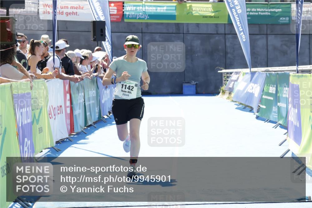 09.08.2026 - GEWOBA Citytriathlon Bremen Yannick Fuchs http://msf.ph/oto/9945901 09.08.2026 14:30:15 Ziel 1142 meine-sportfotos.de
