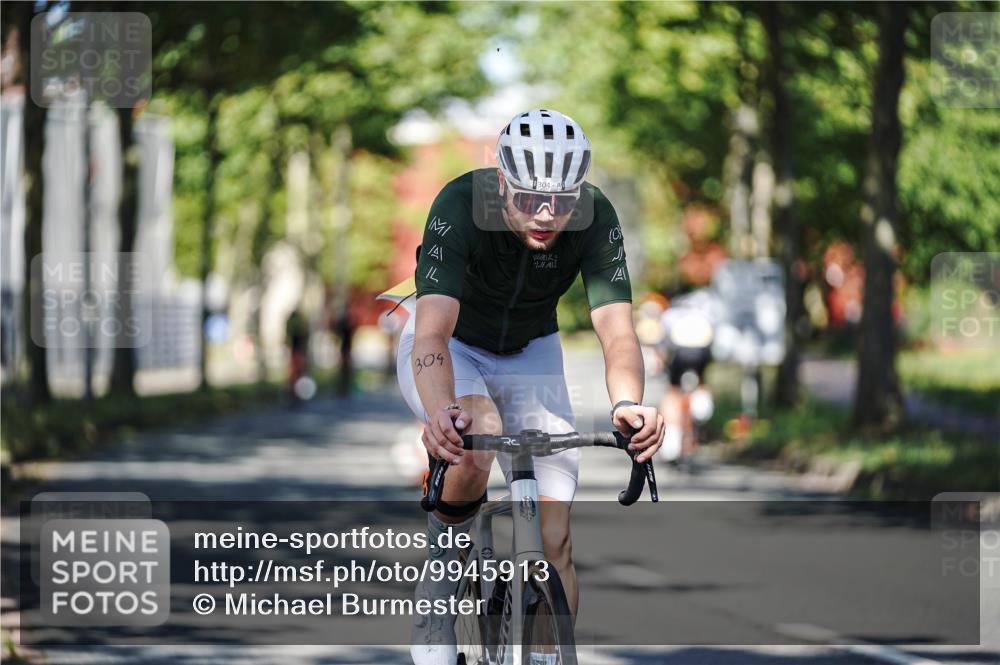 09.08.2026 - GEWOBA Citytriathlon Bremen Michael Burmester http://msf.ph/oto/9945913 09.08.2026 10:47:00 Radfahren 125, 131, 249, 304, 329, 362, 368, 392, 406 meine-sportfotos.de