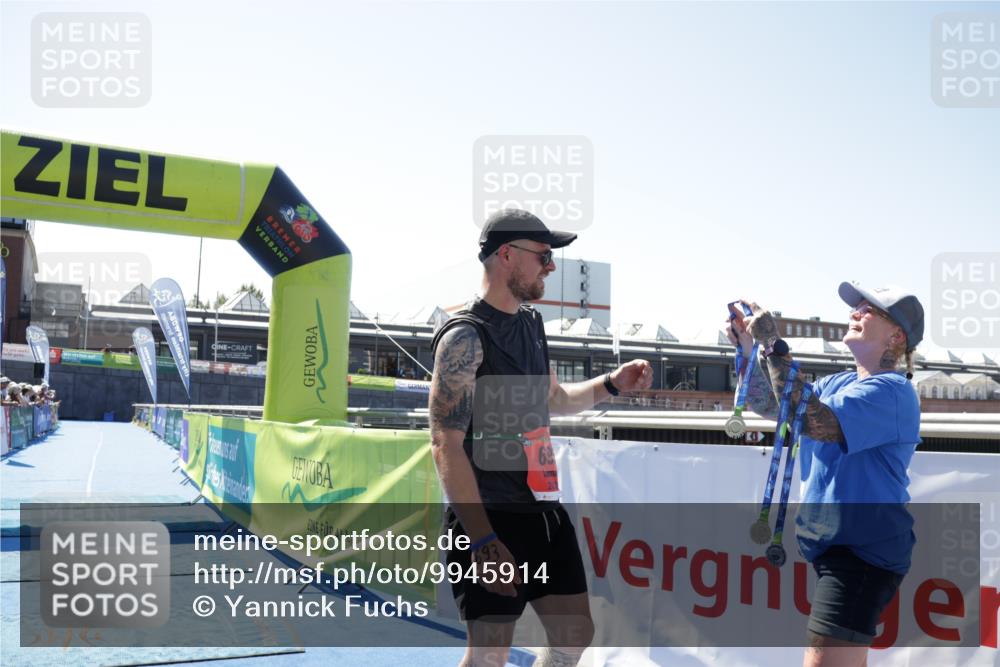 09.08.2026 - GEWOBA Citytriathlon Bremen Yannick Fuchs http://msf.ph/oto/9945914 09.08.2026 14:30:37 Ziel 693 meine-sportfotos.de
