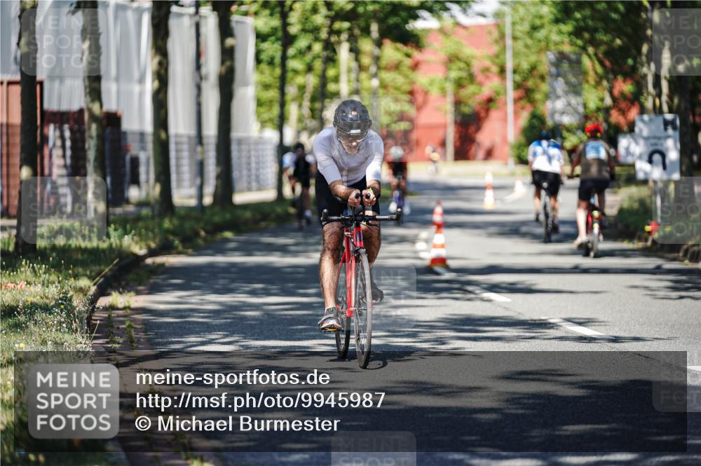 09.08.2026 - GEWOBA Citytriathlon Bremen Michael Burmester http://msf.ph/oto/9945987 09.08.2026 10:47:57 Radfahren 25, 177, 300, 327, 363, 396, 437 meine-sportfotos.de