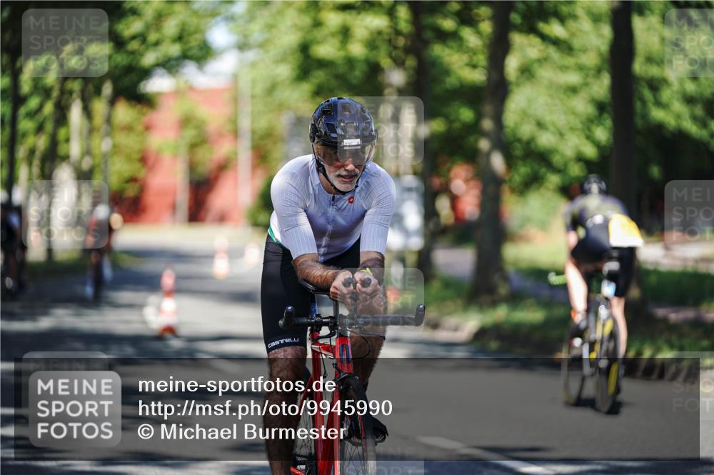 09.08.2026 - GEWOBA Citytriathlon Bremen Michael Burmester http://msf.ph/oto/9945990 09.08.2026 10:47:58 Radfahren 25, 177, 300, 327, 363, 396, 437 meine-sportfotos.de