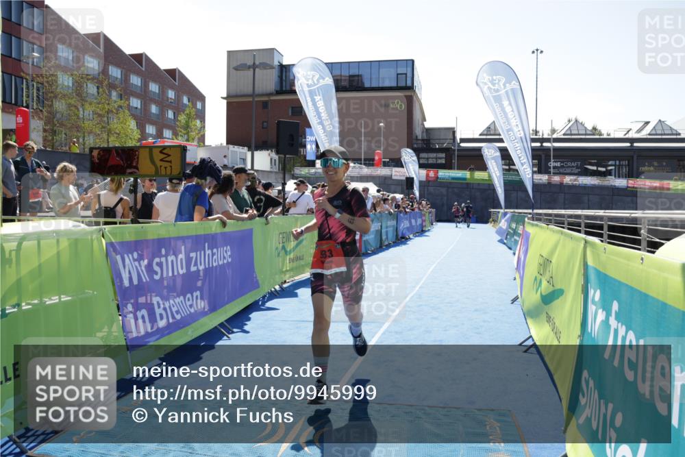 09.08.2026 - GEWOBA Citytriathlon Bremen Yannick Fuchs http://msf.ph/oto/9945999 09.08.2026 14:32:14 Ziel 933 meine-sportfotos.de