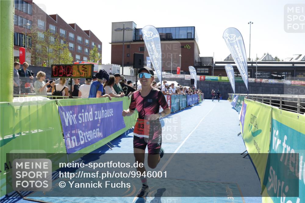 09.08.2026 - GEWOBA Citytriathlon Bremen Yannick Fuchs http://msf.ph/oto/9946001 09.08.2026 14:32:14 Ziel 933 meine-sportfotos.de