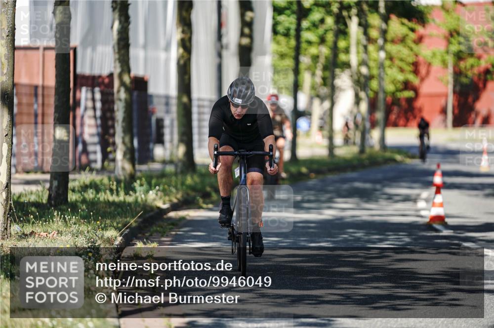 09.08.2026 - GEWOBA Citytriathlon Bremen Michael Burmester http://msf.ph/oto/9946049 09.08.2026 10:49:05 Radfahren 294, 388 meine-sportfotos.de