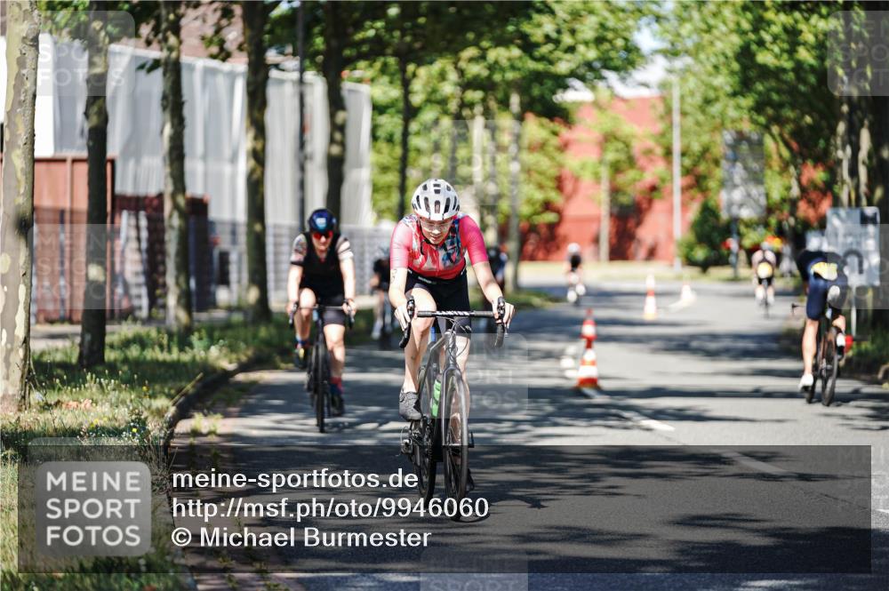 09.08.2026 - GEWOBA Citytriathlon Bremen Michael Burmester http://msf.ph/oto/9946060 09.08.2026 10:49:18 Radfahren 294, 413, 430, 454, 497 meine-sportfotos.de