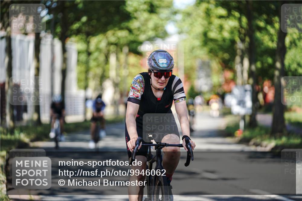 09.08.2026 - GEWOBA Citytriathlon Bremen Michael Burmester http://msf.ph/oto/9946062 09.08.2026 10:49:20 Radfahren 294, 320, 413, 430, 454, 497 meine-sportfotos.de