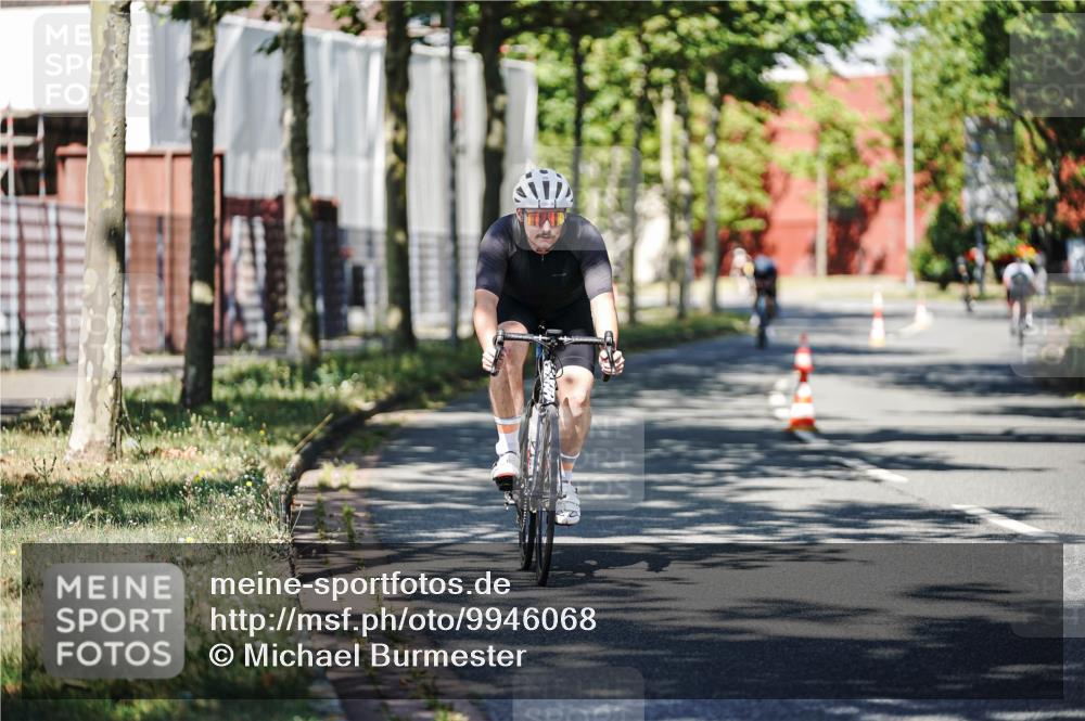 09.08.2026 - GEWOBA Citytriathlon Bremen Michael Burmester http://msf.ph/oto/9946068 09.08.2026 10:49:27 Radfahren 299, 320, 413, 430, 454, 497 meine-sportfotos.de