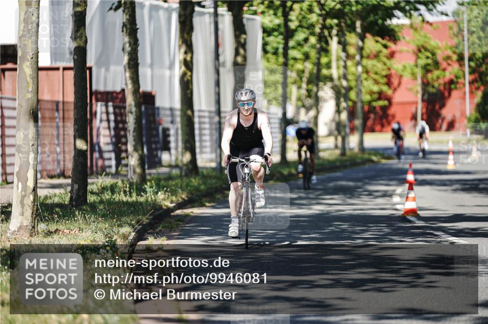 09.08.2026 - GEWOBA Citytriathlon Bremen Michael Burmester http://msf.ph/oto/9946081 09.08.2026 10:49:54 Radfahren 317, 410, 458 meine-sportfotos.de