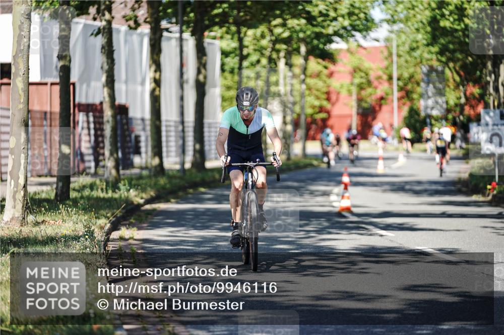 09.08.2026 - GEWOBA Citytriathlon Bremen Michael Burmester http://msf.ph/oto/9946116 09.08.2026 10:50:29 Radfahren 63, 350, 385, 450, 457 meine-sportfotos.de