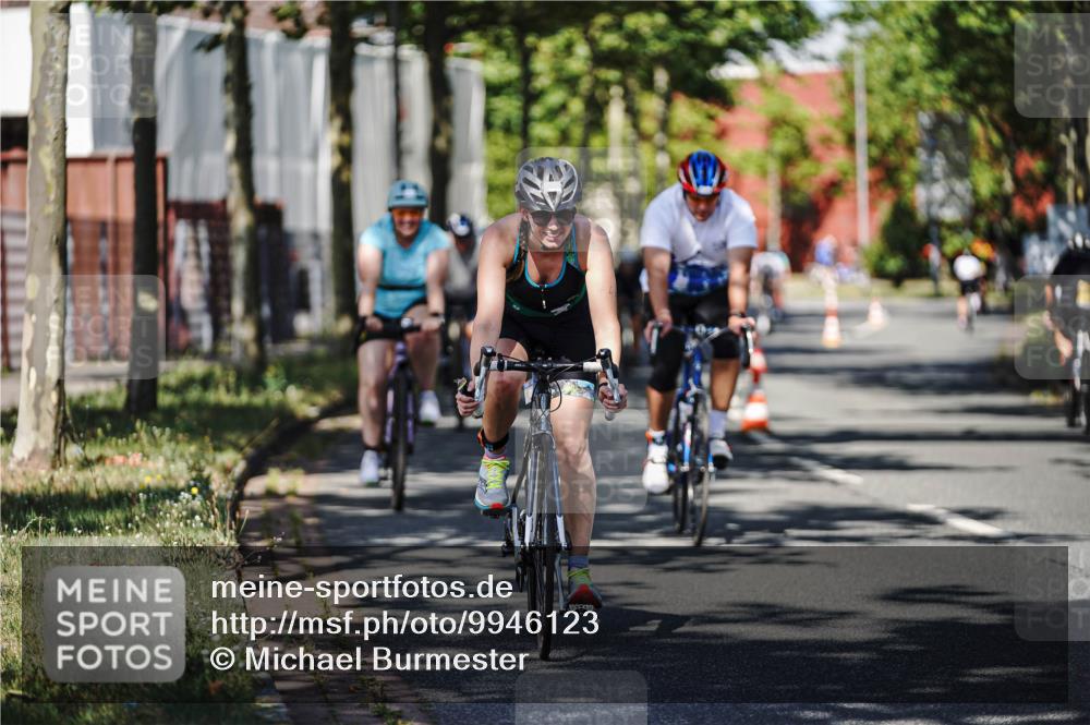 09.08.2026 - GEWOBA Citytriathlon Bremen Michael Burmester http://msf.ph/oto/9946123 09.08.2026 10:50:39 Radfahren 1, 7, 83, 337, 350, 450, 470, 481, 482, 486, 526, 532 meine-sportfotos.de