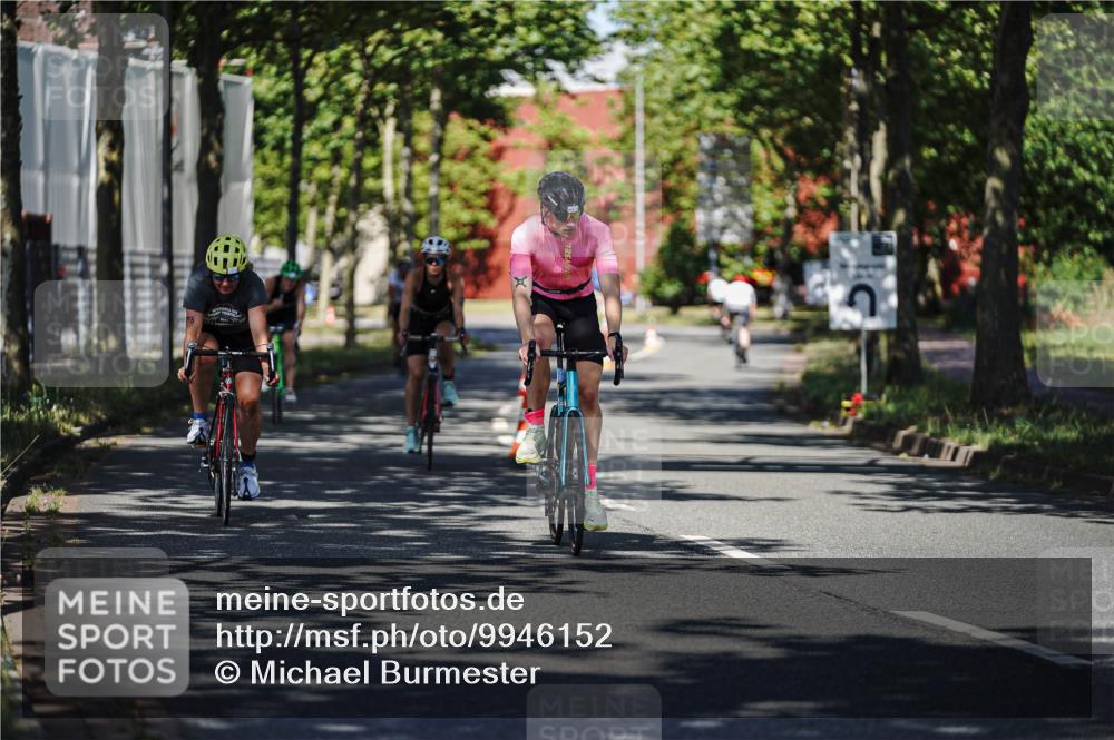 09.08.2026 - GEWOBA Citytriathlon Bremen Michael Burmester http://msf.ph/oto/9946152 09.08.2026 10:50:58 Radfahren 137, 167, 173, 313, 330, 344, 370, 452, 453, 493, 503, 526 meine-sportfotos.de