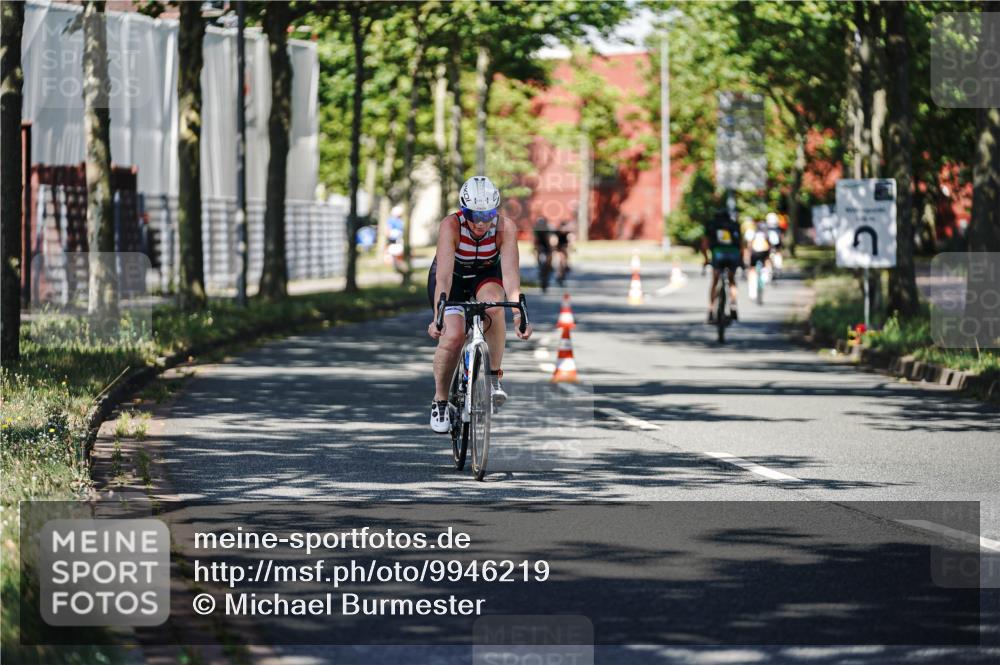09.08.2026 - GEWOBA Citytriathlon Bremen Michael Burmester http://msf.ph/oto/9946219 09.08.2026 10:52:38 Radfahren 181, 305, 510 meine-sportfotos.de