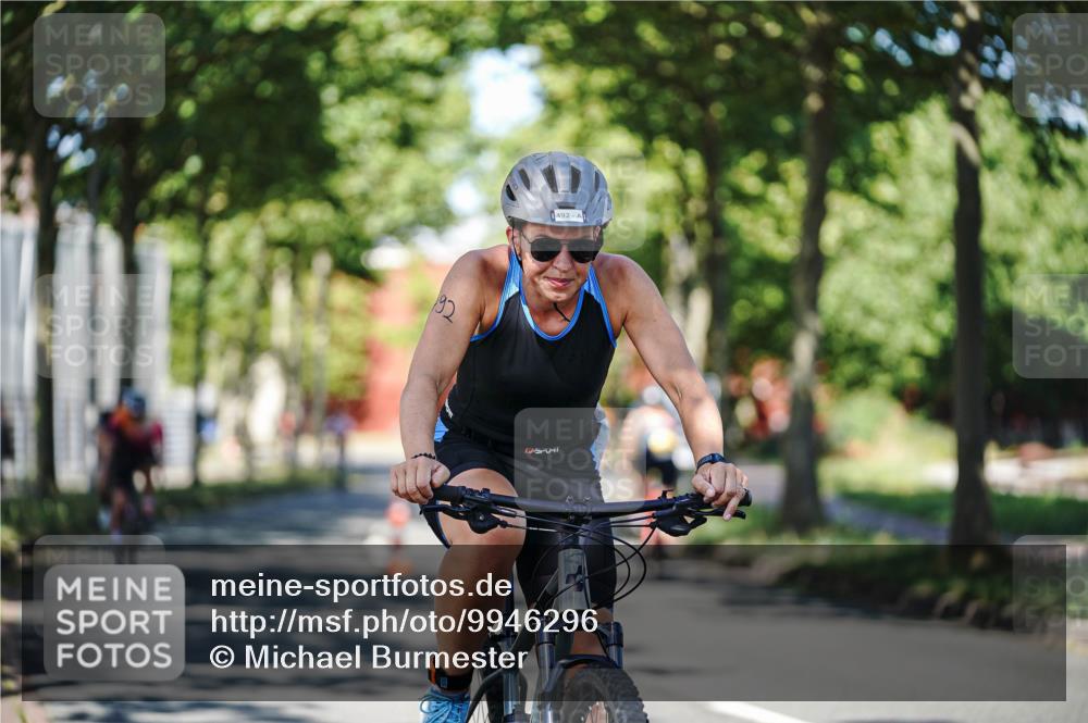 09.08.2026 - GEWOBA Citytriathlon Bremen Michael Burmester http://msf.ph/oto/9946296 09.08.2026 10:53:52 Radfahren 153, 193, 292, 367, 433, 492, 501 meine-sportfotos.de