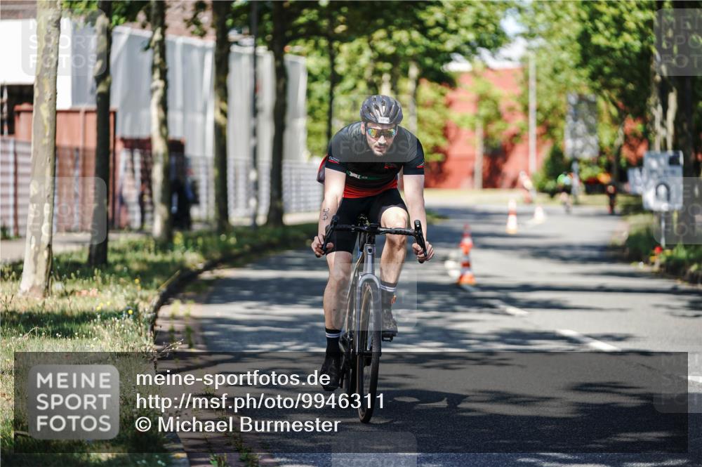 09.08.2026 - GEWOBA Citytriathlon Bremen Michael Burmester http://msf.ph/oto/9946311 09.08.2026 10:54:05 Radfahren 193, 247, 367, 473 meine-sportfotos.de