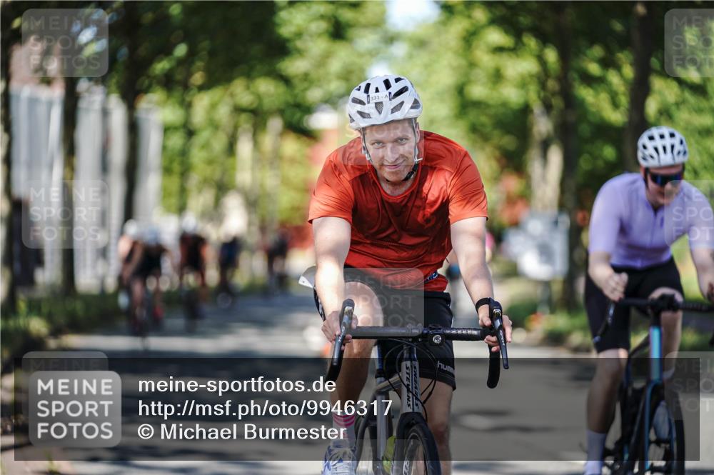 09.08.2026 - GEWOBA Citytriathlon Bremen Michael Burmester http://msf.ph/oto/9946317 09.08.2026 10:54:23 Radfahren 13, 33, 87, 111, 223, 331, 436, 509 meine-sportfotos.de