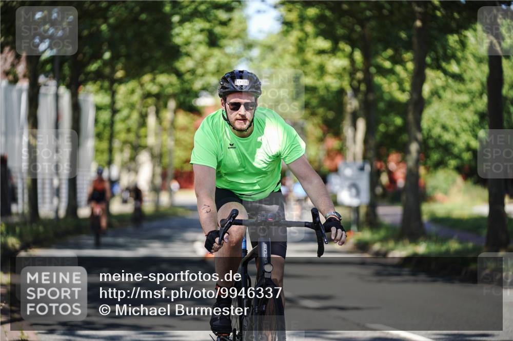 09.08.2026 - GEWOBA Citytriathlon Bremen Michael Burmester http://msf.ph/oto/9946337 09.08.2026 10:54:36 Radfahren 13, 17, 33, 87, 111, 143, 185, 195, 331, 436, 467, 490, 509, 514, 531 meine-sportfotos.de