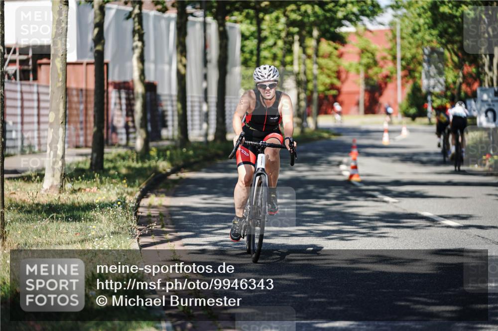 09.08.2026 - GEWOBA Citytriathlon Bremen Michael Burmester http://msf.ph/oto/9946343 09.08.2026 10:54:42 Radfahren 17, 87, 143, 185, 195, 467, 490, 514, 531 meine-sportfotos.de