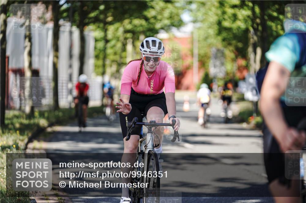 09.08.2026 - GEWOBA Citytriathlon Bremen Michael Burmester http://msf.ph/oto/9946351 09.08.2026 10:54:56 Radfahren 37, 135, 201, 207, 303, 390, 444, 476, 513, 530 meine-sportfotos.de