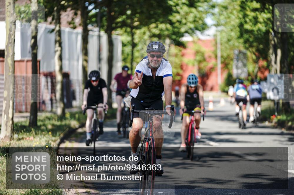 09.08.2026 - GEWOBA Citytriathlon Bremen Michael Burmester http://msf.ph/oto/9946363 09.08.2026 10:55:03 Radfahren 37, 135, 201, 207, 303, 390, 444, 471, 476, 513, 530 meine-sportfotos.de