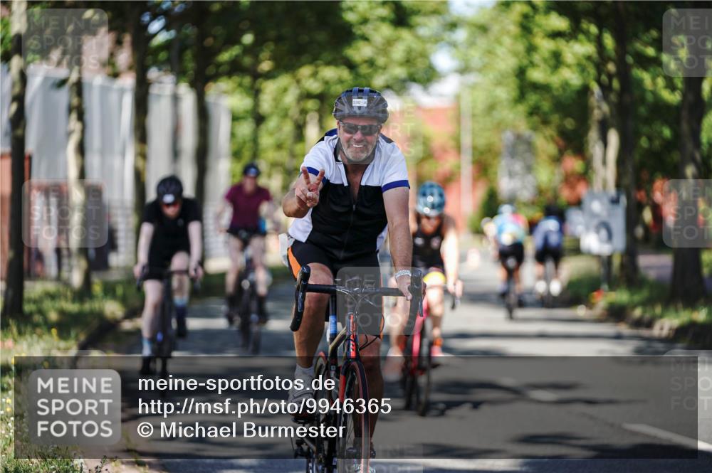 09.08.2026 - GEWOBA Citytriathlon Bremen Michael Burmester http://msf.ph/oto/9946365 09.08.2026 10:55:03 Radfahren 37, 135, 201, 207, 303, 390, 444, 471, 476, 513, 530 meine-sportfotos.de