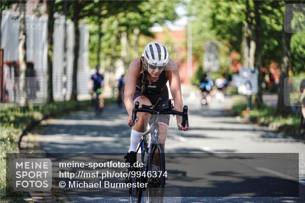 09.08.2026 - GEWOBA Citytriathlon Bremen Michael Burmester http://msf.ph/oto/9946374 09.08.2026 10:55:11 Radfahren 53, 123, 169, 187, 201, 303, 471, 513, 530 meine-sportfotos.de