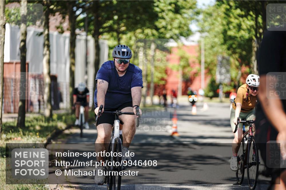 09.08.2026 - GEWOBA Citytriathlon Bremen Michael Burmester http://msf.ph/oto/9946408 09.08.2026 10:55:49 Radfahren 31, 45, 93, 119, 155, 157, 426, 440, 494 meine-sportfotos.de
