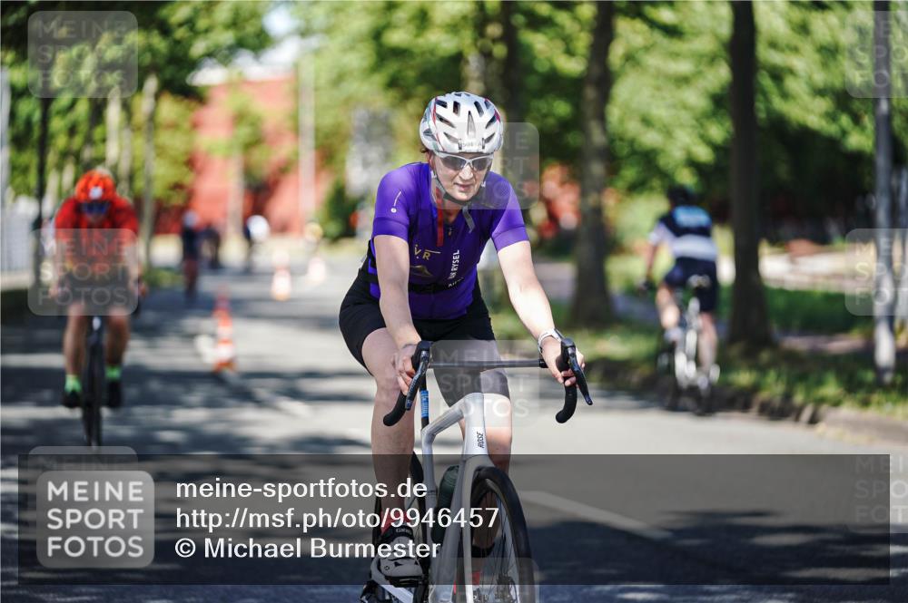 09.08.2026 - GEWOBA Citytriathlon Bremen Michael Burmester http://msf.ph/oto/9946457 09.08.2026 10:56:49 Radfahren 75, 113, 147, 149, 480, 504 meine-sportfotos.de