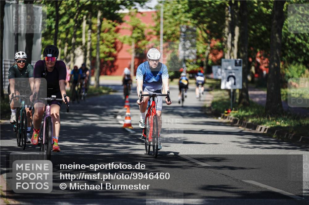 09.08.2026 - GEWOBA Citytriathlon Bremen Michael Burmester http://msf.ph/oto/9946460 09.08.2026 10:56:55 Radfahren 35, 75, 85, 113, 147, 149, 399, 460, 480 meine-sportfotos.de