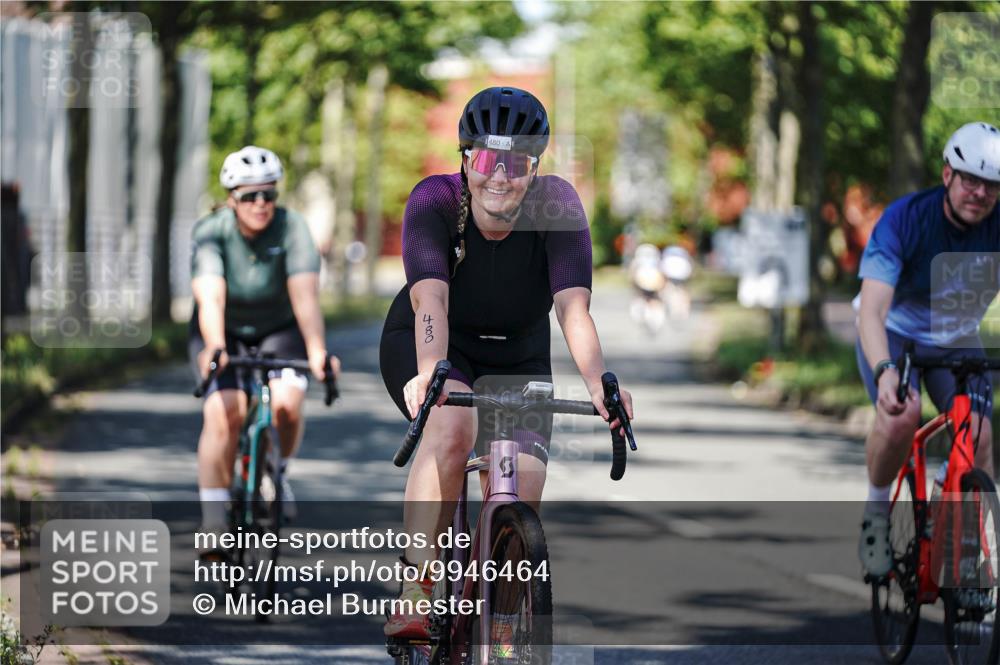 09.08.2026 - GEWOBA Citytriathlon Bremen Michael Burmester http://msf.ph/oto/9946464 09.08.2026 10:56:56 Radfahren 35, 75, 85, 113, 147, 149, 399, 460, 480 meine-sportfotos.de
