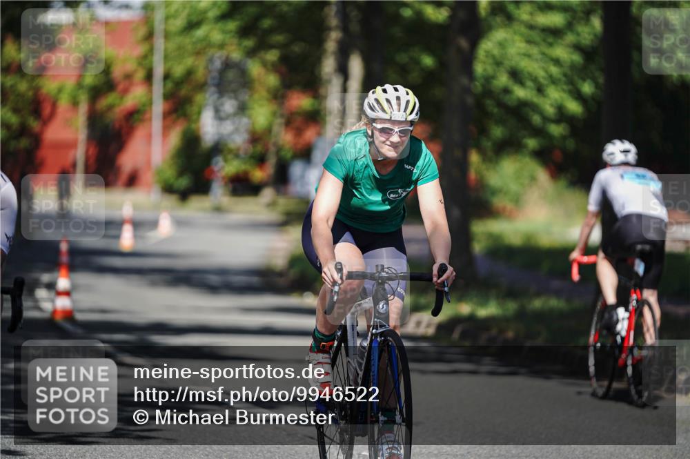 09.08.2026 - GEWOBA Citytriathlon Bremen Michael Burmester http://msf.ph/oto/9946522 09.08.2026 10:59:10 Radfahren 5, 115, 429, 466, 499 meine-sportfotos.de