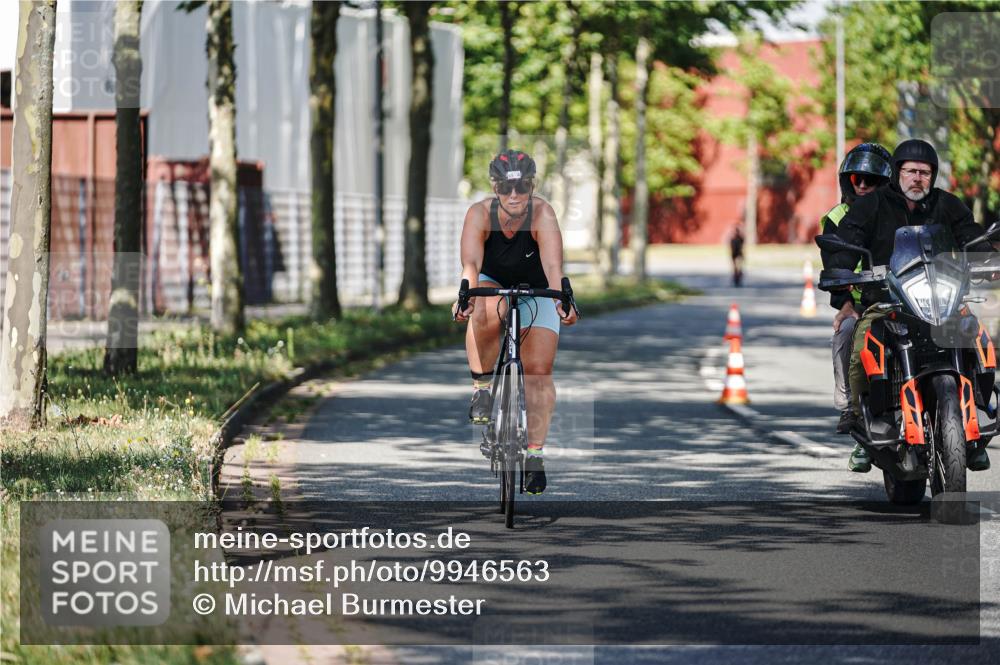 09.08.2026 - GEWOBA Citytriathlon Bremen Michael Burmester http://msf.ph/oto/9946563 09.08.2026 11:00:54 Radfahren 69, 127, 435 meine-sportfotos.de