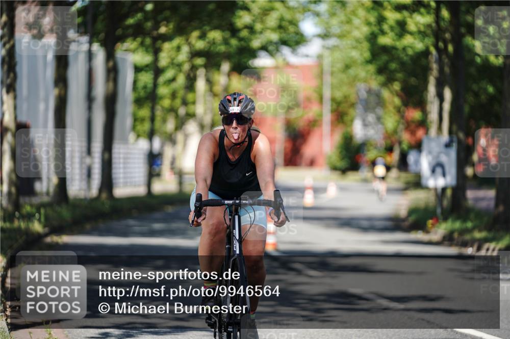 09.08.2026 - GEWOBA Citytriathlon Bremen Michael Burmester http://msf.ph/oto/9946564 09.08.2026 11:00:55 Radfahren 69, 77, 127, 435 meine-sportfotos.de