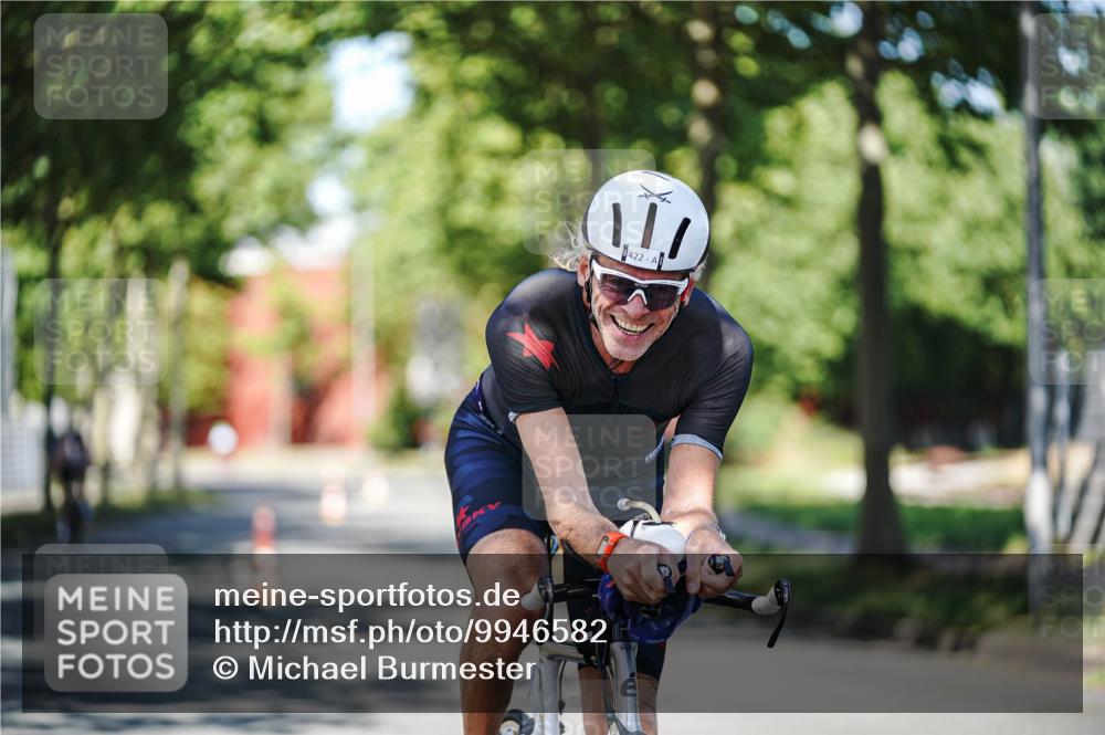 09.08.2026 - GEWOBA Citytriathlon Bremen Michael Burmester http://msf.ph/oto/9946582 09.08.2026 11:01:20 Radfahren 78, 197, 203, 422 meine-sportfotos.de