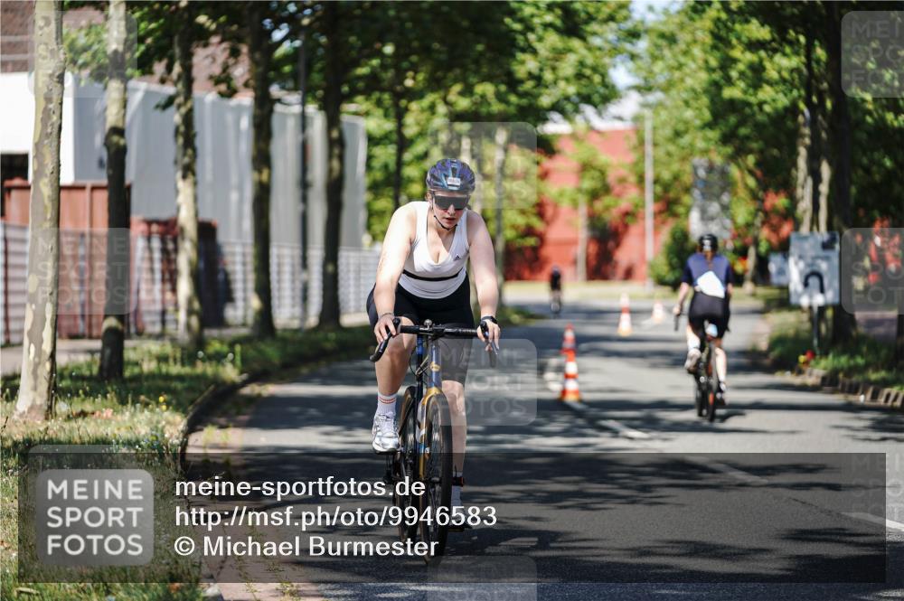 09.08.2026 - GEWOBA Citytriathlon Bremen Michael Burmester http://msf.ph/oto/9946583 09.08.2026 11:01:25 Radfahren 203, 412, 422 meine-sportfotos.de