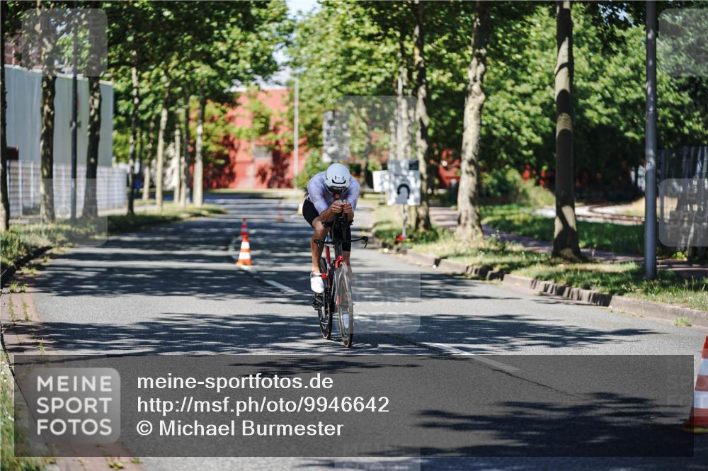 09.08.2026 - GEWOBA Citytriathlon Bremen Michael Burmester http://msf.ph/oto/9946642 09.08.2026 11:59:23 Radfahren 684 meine-sportfotos.de