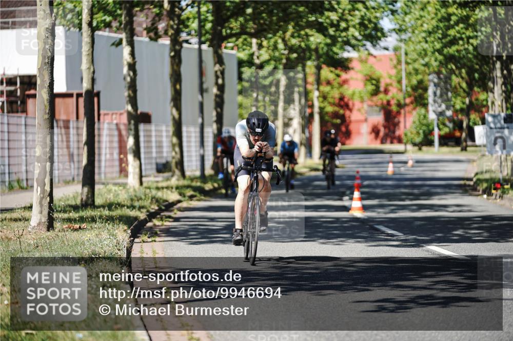 09.08.2026 - GEWOBA Citytriathlon Bremen Michael Burmester http://msf.ph/oto/9946694 09.08.2026 12:05:32 Radfahren 541, 560, 562, 623, 695, 757, 1110 meine-sportfotos.de