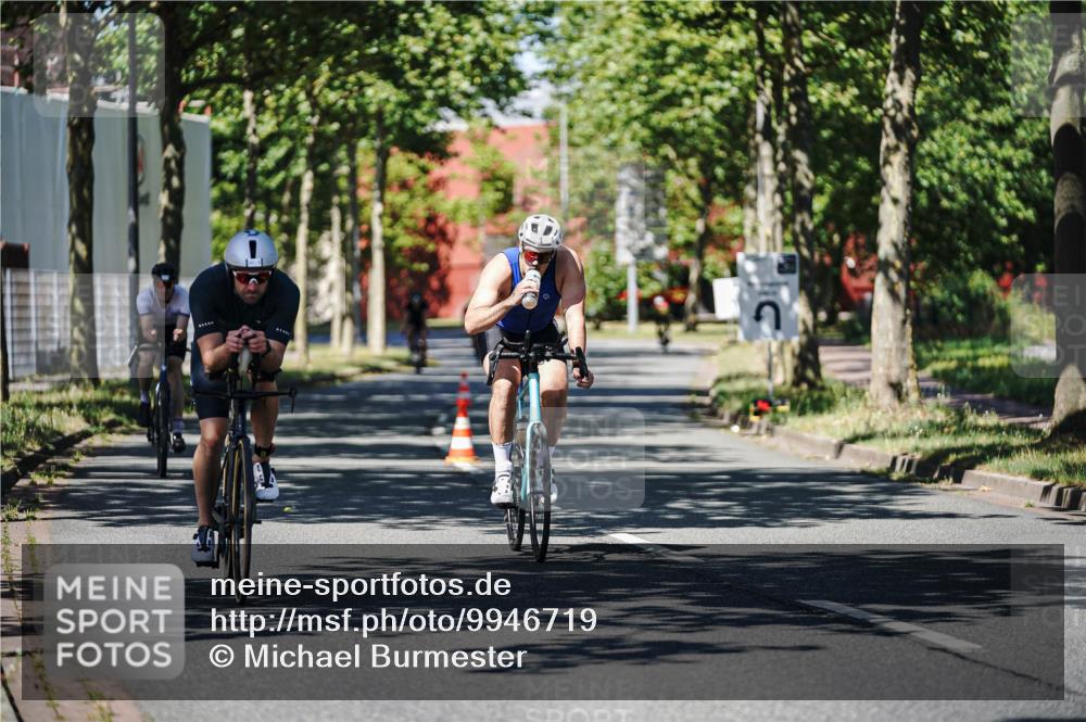 09.08.2026 - GEWOBA Citytriathlon Bremen Michael Burmester http://msf.ph/oto/9946719 09.08.2026 12:06:12 Radfahren 559, 664, 687 meine-sportfotos.de