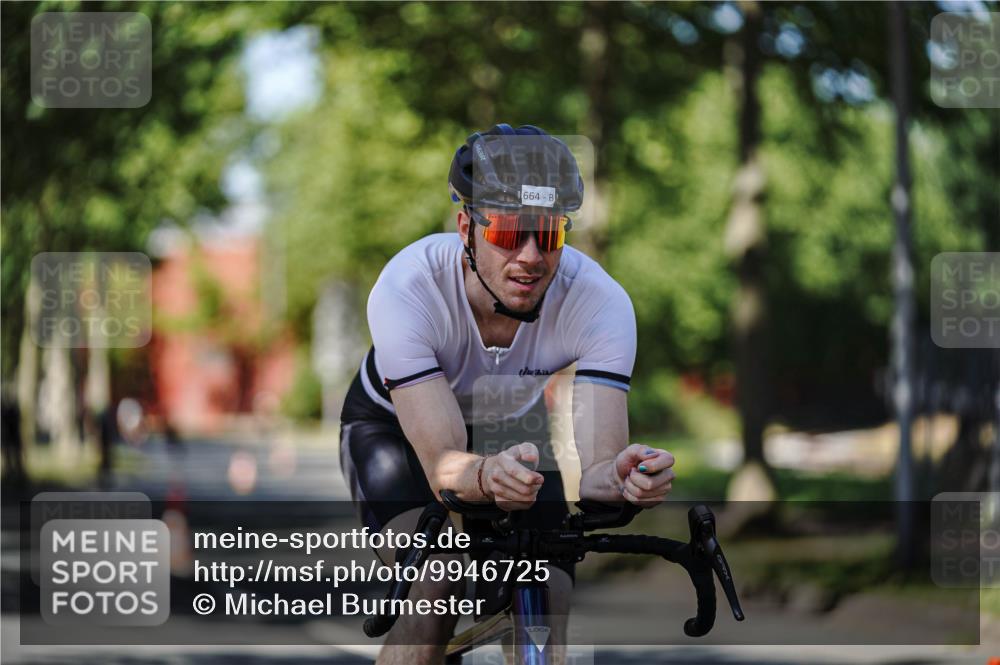 09.08.2026 - GEWOBA Citytriathlon Bremen Michael Burmester http://msf.ph/oto/9946725 09.08.2026 12:06:15 Radfahren 559, 664, 687, 701 meine-sportfotos.de
