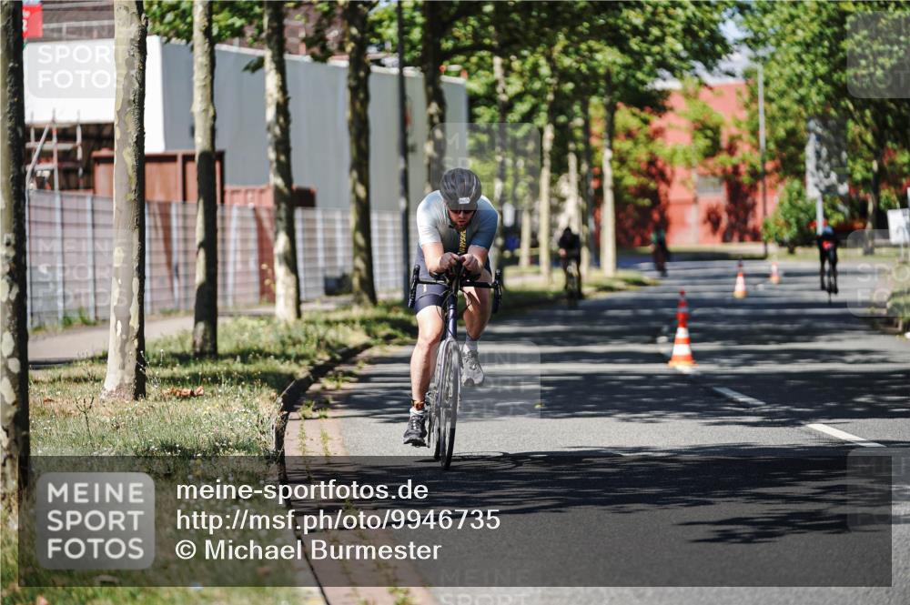 09.08.2026 - GEWOBA Citytriathlon Bremen Michael Burmester http://msf.ph/oto/9946735 09.08.2026 12:06:26 Radfahren 559, 571, 604, 651, 664, 687, 701, 707 meine-sportfotos.de