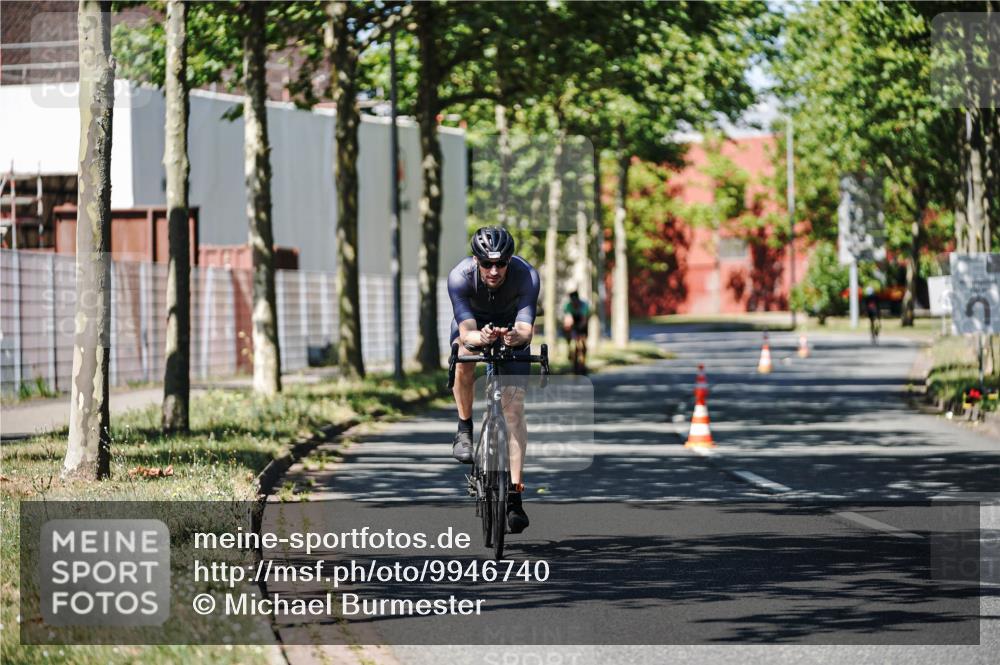 09.08.2026 - GEWOBA Citytriathlon Bremen Michael Burmester http://msf.ph/oto/9946740 09.08.2026 12:06:31 Radfahren 571, 604, 651, 701, 707, 720 meine-sportfotos.de