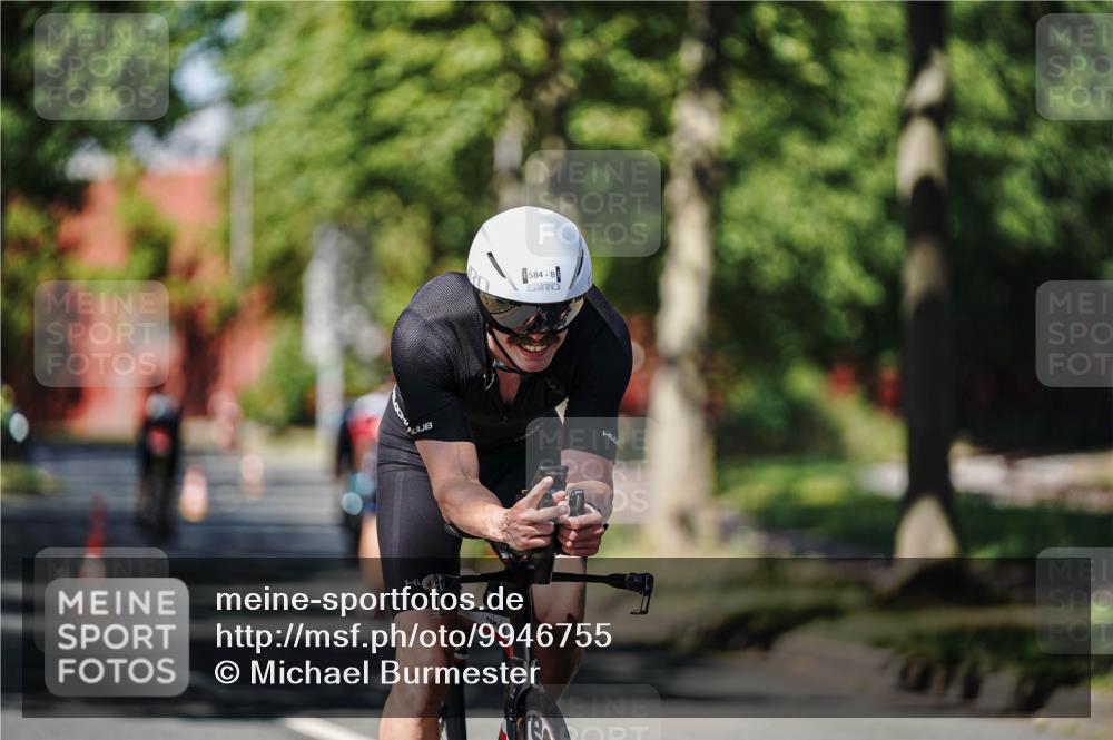 09.08.2026 - GEWOBA Citytriathlon Bremen Michael Burmester http://msf.ph/oto/9946755 09.08.2026 12:07:03 Radfahren 737 meine-sportfotos.de