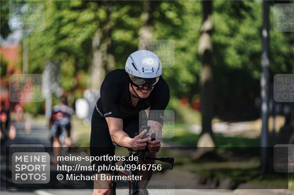 09.08.2026 - GEWOBA Citytriathlon Bremen Michael Burmester http://msf.ph/oto/9946756 09.08.2026 12:07:03 Radfahren 737 meine-sportfotos.de